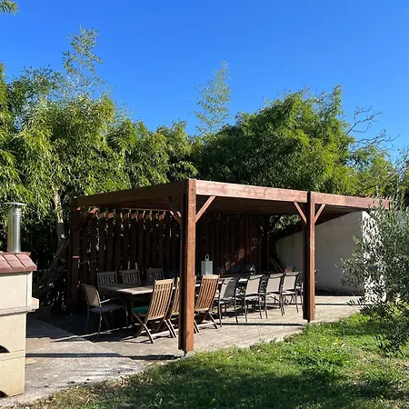 Hébergement de vacances Maison De Reve *